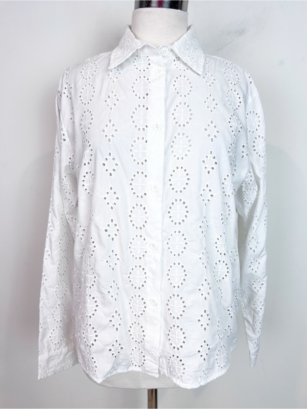 INDUSTRY WHITE EYELET LONG SLEEVE BLOUSE WOMENS SZ LARGE